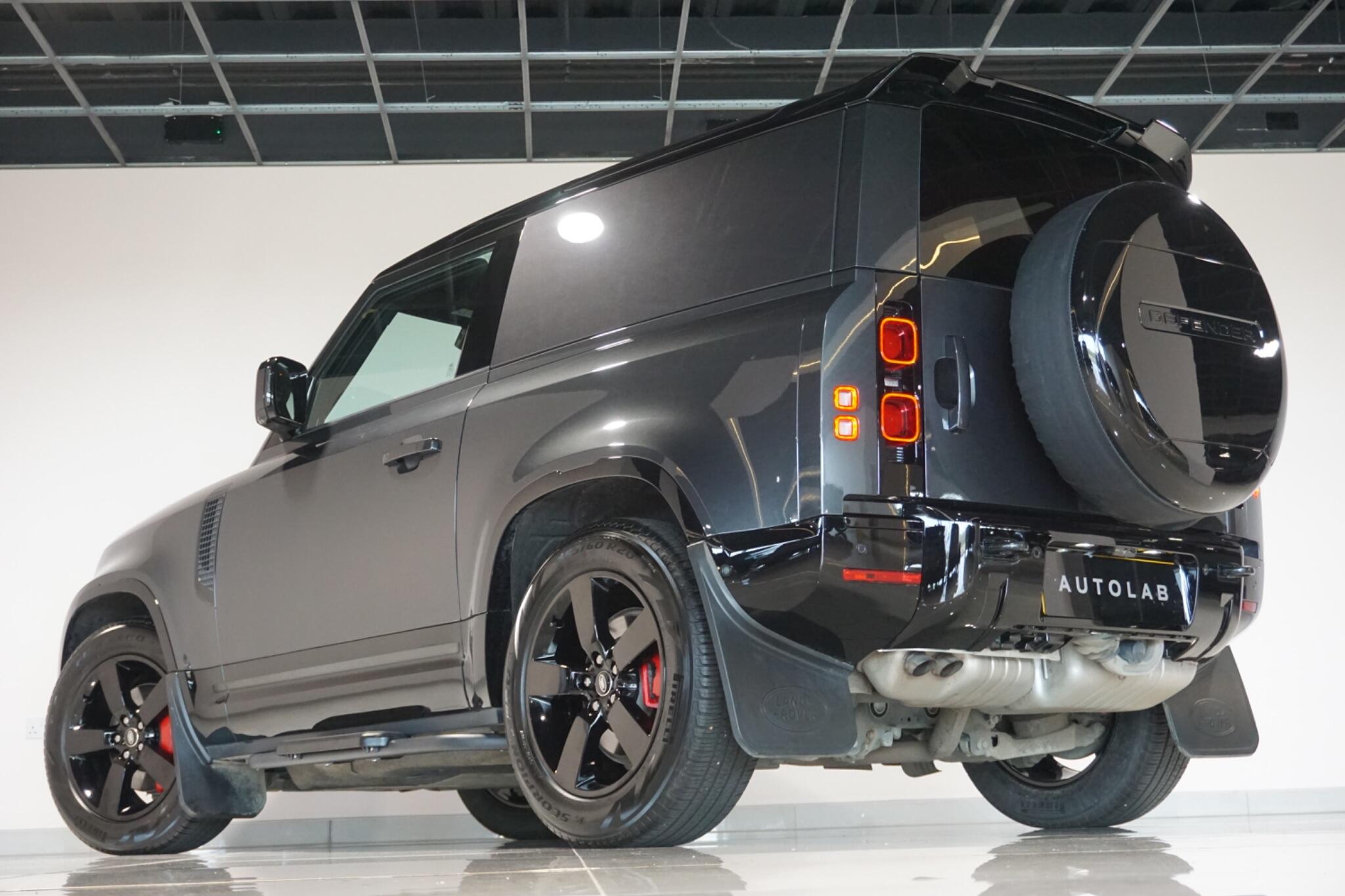 Land Rover Defender 90 3.0 D300 MHEV X-Dynamic HSE Hard Top SUV 3dr Diesel Auto 4WD SWB Euro 6 (s/s) (300 ps)